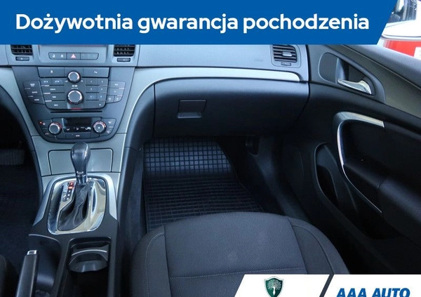Opel Insignia cena 33000 przebieg: 189425, rok produkcji 2011 z Iława małe 254